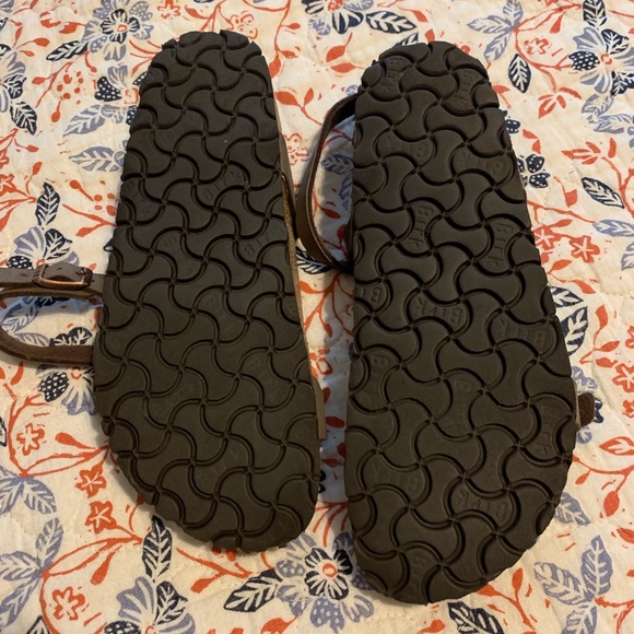 Birkenstock’s size 38 - Picture 4 of 4